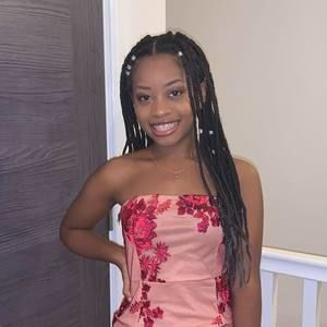 Meet your Posher, Janelle